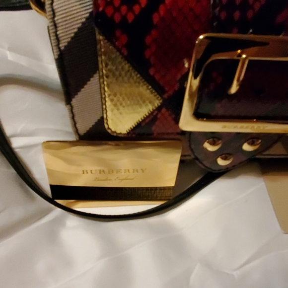 crossbody - Picture 8 of 8